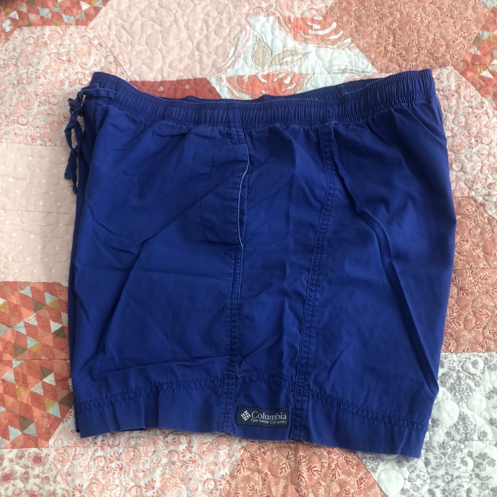 Columbia. Shorts. Medium size.